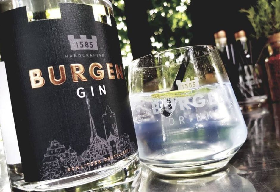 Gin der ältesten Hessen, Europas in aus destilliert Brennerei Burgen